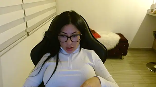 Charlotte cute18 online show from 5, 5, 2026