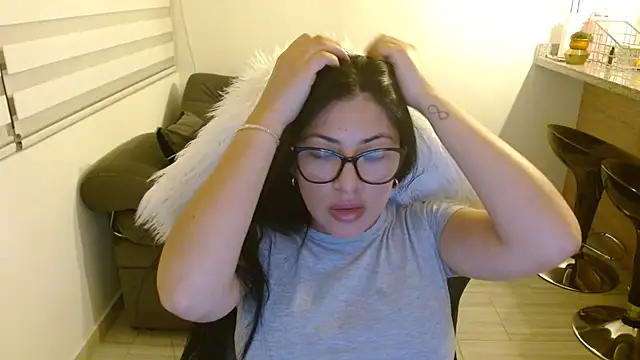 Charlotte cute18 online show from 23, 6, 2026