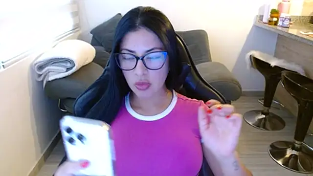 Charlotte cute18 online show from 9, 7, 2026