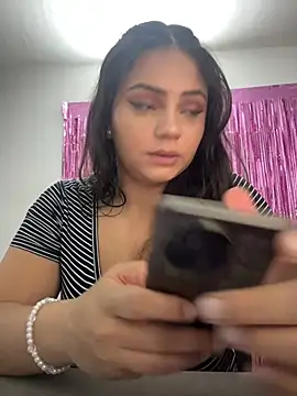 Snapshot of karol_9 chatting on 21, 2, 2025 karol 9 online show from 21, 2, 2025
