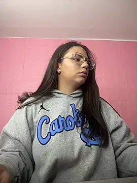 Snapshot of karol_9 chatting on 28, 2, 2025 karol 9 online show from 28, 2, 2025