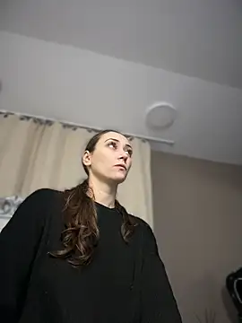 AliceMunro online show from 16, 12, 2025