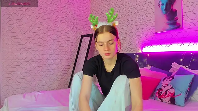 Stacey Brown online show from 17, 12, 2024