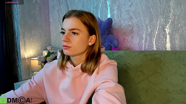 Stacey Brown online show from 19, 12, 2025