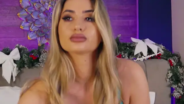 LoraDevine online show from 15, 12, 2025