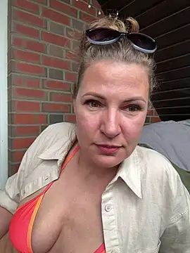 Snapshot of ilucyme chatting on 29, 5, 2026 ilucyme online show from 29, 5, 2026