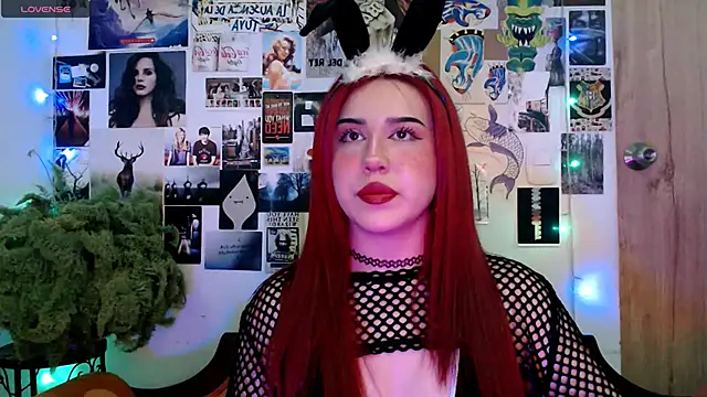 Sunny-hott online show from 23, 11, 2025