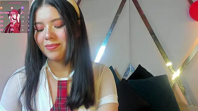 Snapshot of MarielQueenx chatting on 1, 3, 2025 MarielQueenx online show from 1, 3, 2025