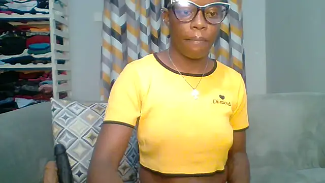 Petite 254 online show from 12, 2, 2026