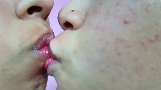 strawberrymia68 online show from 26, 2, 2025