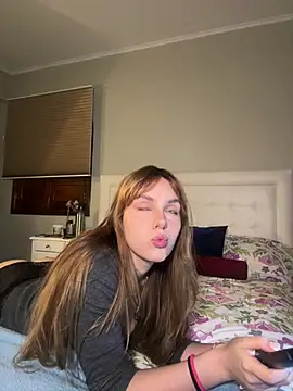 Snapshot of AlinaCarter chatting on 19, 12, 2024 AlinaCarter online show from 19, 12, 2024