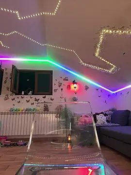 SelenaBee online show from 24, 6, 2026