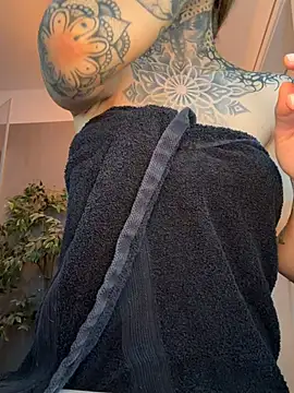 ElenaHaze online show from 22, 4, 2026