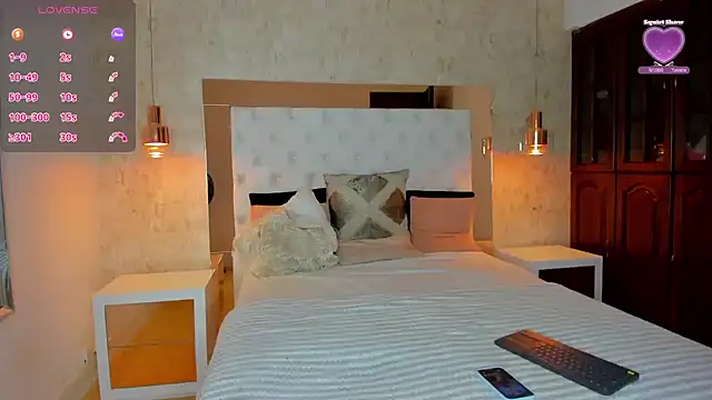 AshleyyBrownn online show from 4, 12, 2025