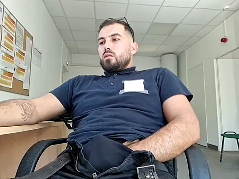 Leonormaldick online show from 19, 9, 2025