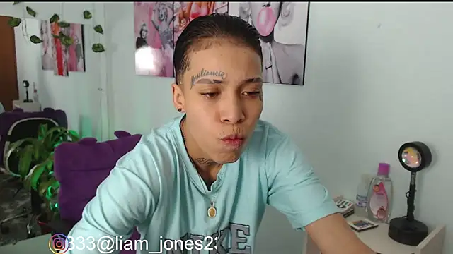 Jonesliam23 online show from 9, 2, 2025