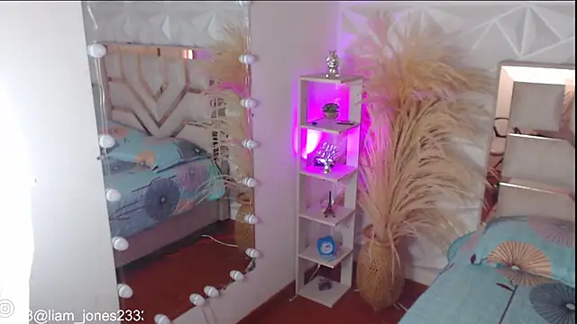 Jonesliam23 online show from 31, 10, 2025