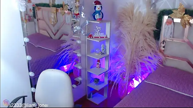 Jonesliam23 online show from 15, 12, 2025