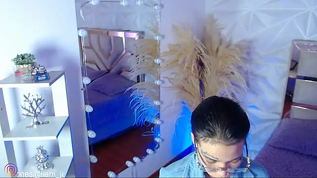 Jonesliam23 online show from 17, 2, 2026