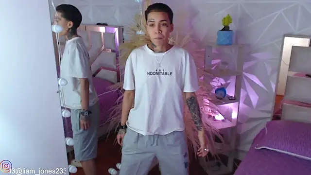 Jonesliam23 online show from 15, 9, 2025