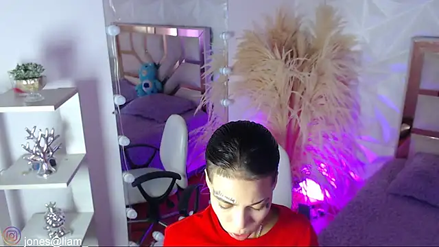 Jonesliam23 online show from 5, 2, 2026