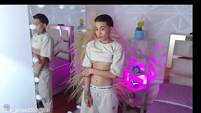 Jonesliam23 online show from 26, 9, 2025