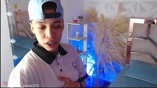 Jonesliam23 online show from 24, 11, 2025