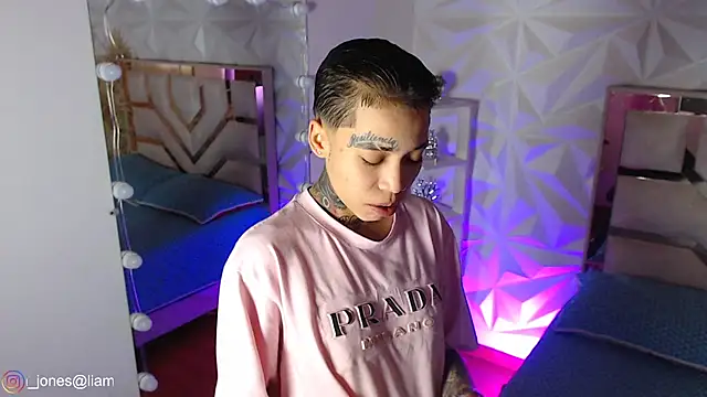 Jonesliam23 online show from 19, 4, 2026