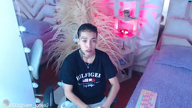 Jonesliam23 online show from 12, 10, 2025