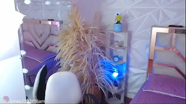 Jonesliam23 online show from 21, 9, 2025