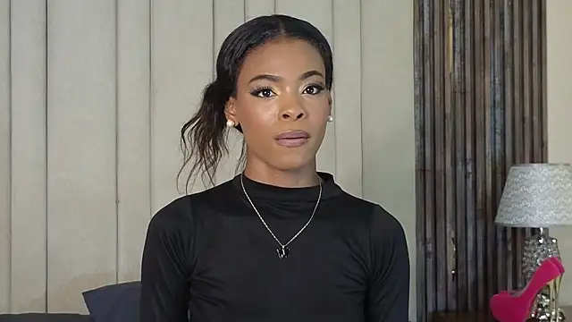 adaraSmiith online show from 15, 4, 2026