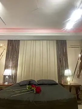 adaraSmiith online show from 17, 12, 2025