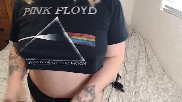 anja peach online show from 22, 4, 2026
