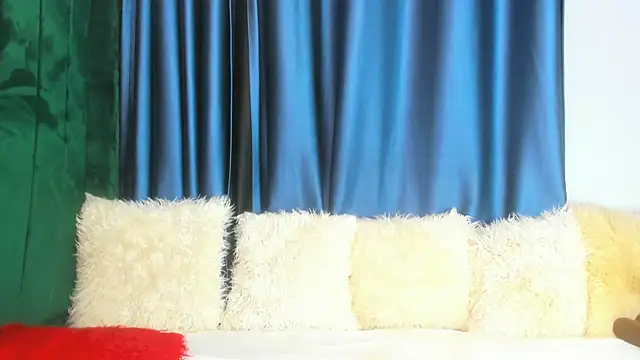 Kinky fazzy234 online show from 14, 1, 2026