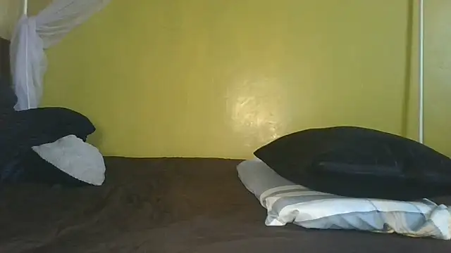 Snapshot of slim_girl02 chatting on 18, 6, 2026 slim girl02 online show from 18, 6, 2026