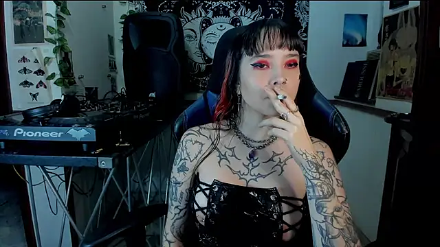 Snapshot of Demongirl6666 chatting on 16, 2, 2025 Demongirl6666 online show from 16, 2, 2025