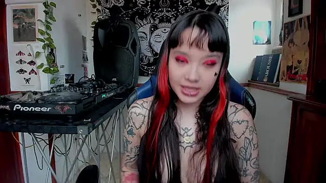 Snapshot of Demongirl6666 chatting on 12, 2, 2025 Demongirl6666 online show from 12, 2, 2025