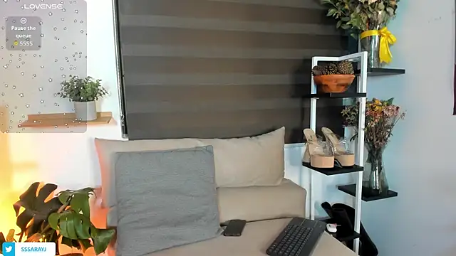 Snapshot of Saraycum chatting on 11, 11, 2025 Saraycum online show from 11, 11, 2025