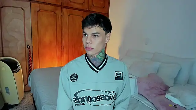 Snapshot of Jordyrodriiguez chatting on 19, 12, 2024 Jordyrodriiguez online show from 19, 12, 2024