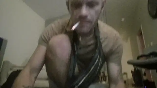 Snapshot of FrankieKentucky chatting on 10, 6, 2026 FrankieKentucky online show from 10, 6, 2026
