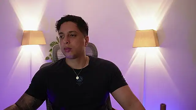 Snapshot of appolo_allen chatting on 15, 5, 2026 appolo allen online show from 15, 5, 2026