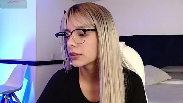 peyton golden1 online show from 19, 3, 2026