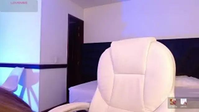 peyton golden1 online show from 16, 4, 2026