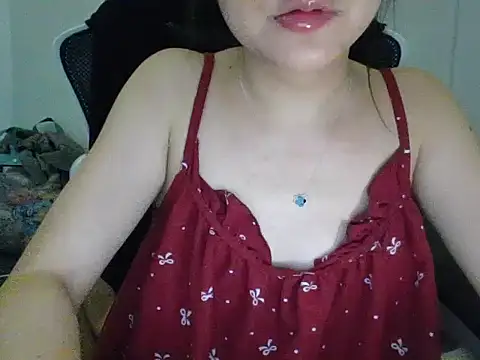 Snapshot of Yin-girl chatting on 22, 11, 2025 Yin-girl online show from 22, 11, 2025