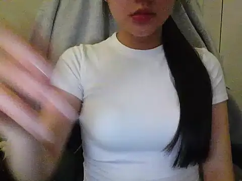 Yin-girl online show from 2, 12, 2025