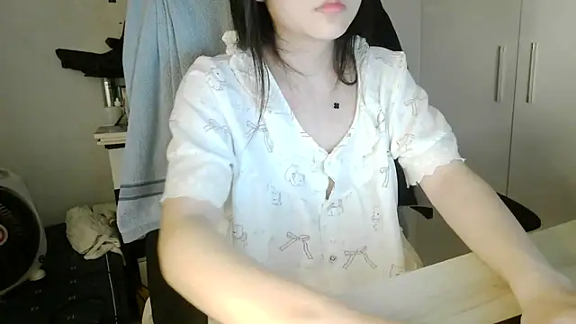 Yin-girl online show from 28, 2, 2026