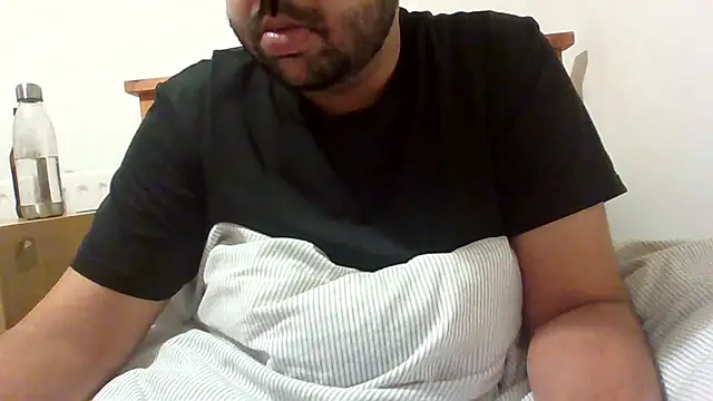 Snapshot of whoreboi98 chatting on 11, 4, 2026 whoreboi98 online show from 11, 4, 2026