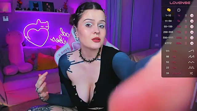lisa moonlight online show from 14, 1, 2025