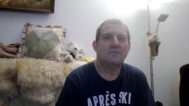 Snapshot of Lutzi1 chatting on 11, 2, 2025 Lutzi1 online show from 11, 2, 2025
