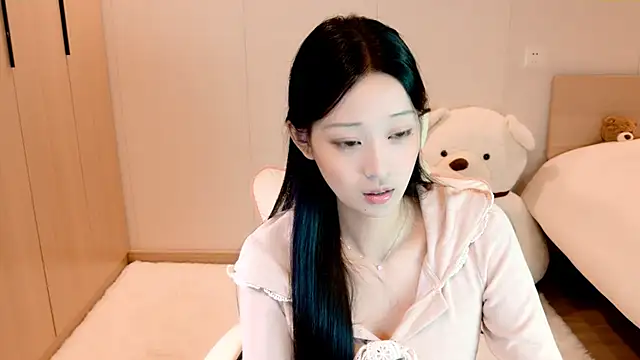 Snapshot of Xueb_J chatting on 3, 12, 2024 Xueb J online show from 3, 12, 2024